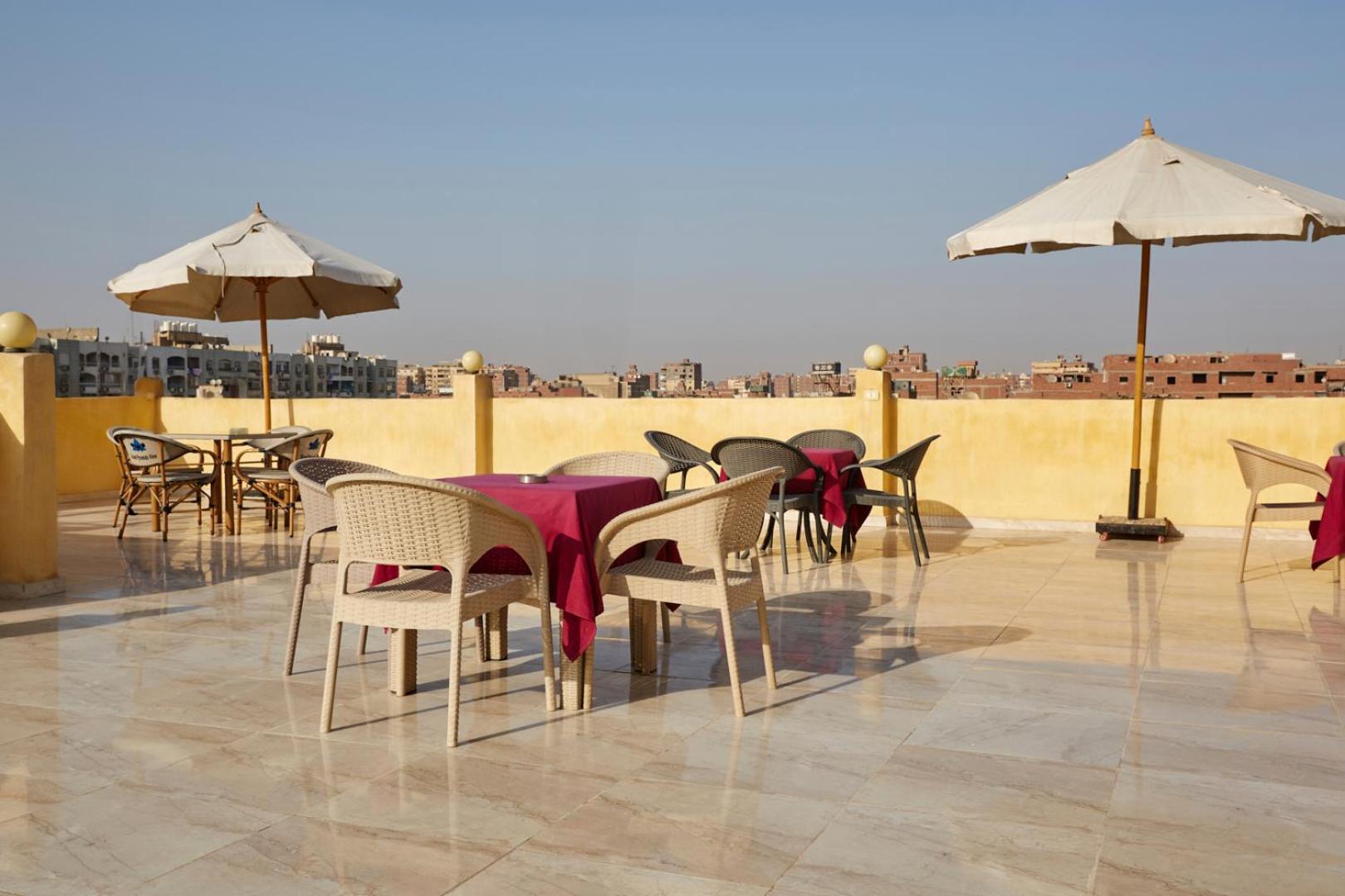 Grand Pyramid View Hotel Kafret el-Gabal エクステリア 写真