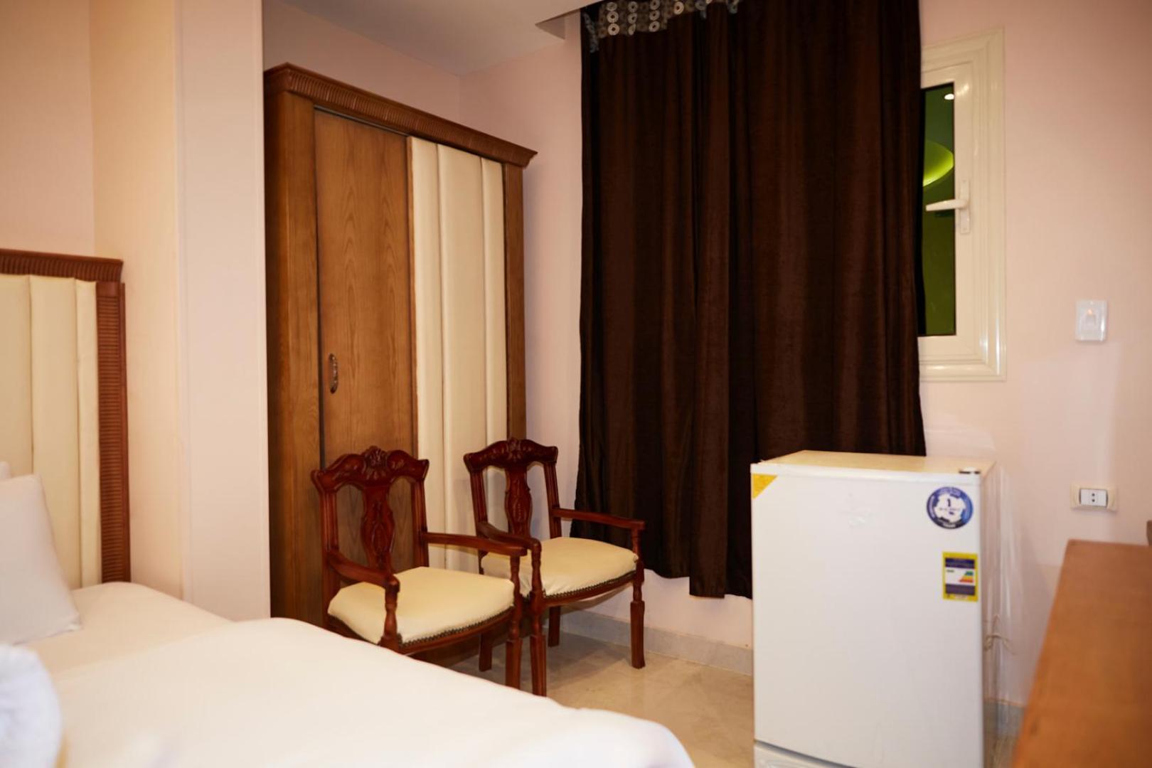 Grand Pyramid View Hotel Kafret el-Gabal エクステリア 写真