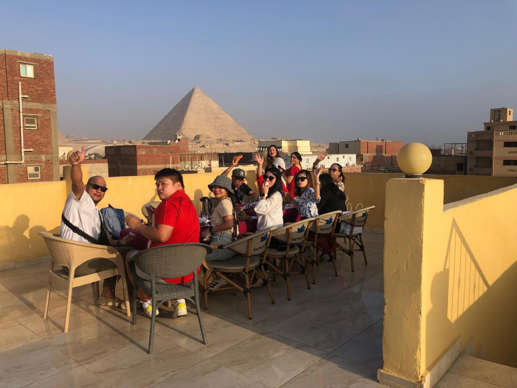 Grand Pyramid View Hotel Kafret el-Gabal エクステリア 写真
